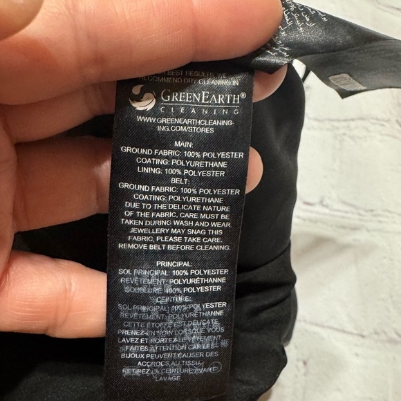 SELF PORTRAIT Black Faux Leather Women's Paper Bag Shorts in size 6 *as is - Picture 11 of 13